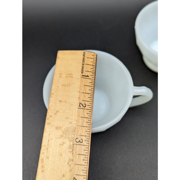 1960's Vintage Pair of Anchor Hocking Fire King Swirl Pattern Coffee Tea Cups - Picture 5 of 5